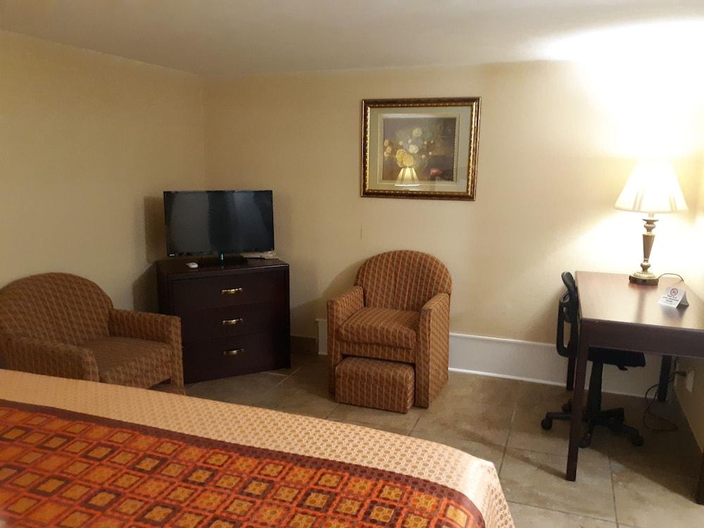 Rodeway Inn Weedsport Exteriör bild